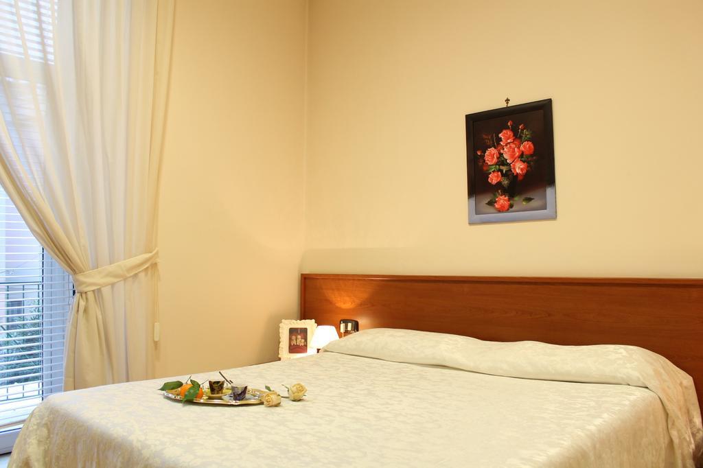 House Betty By Holiday World Albisola Superiore Buitenkant foto